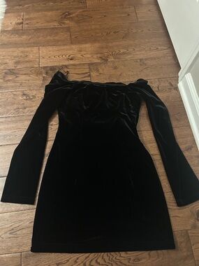 Zara Black Velvet Long Sleeve Off-Shoulder Dress